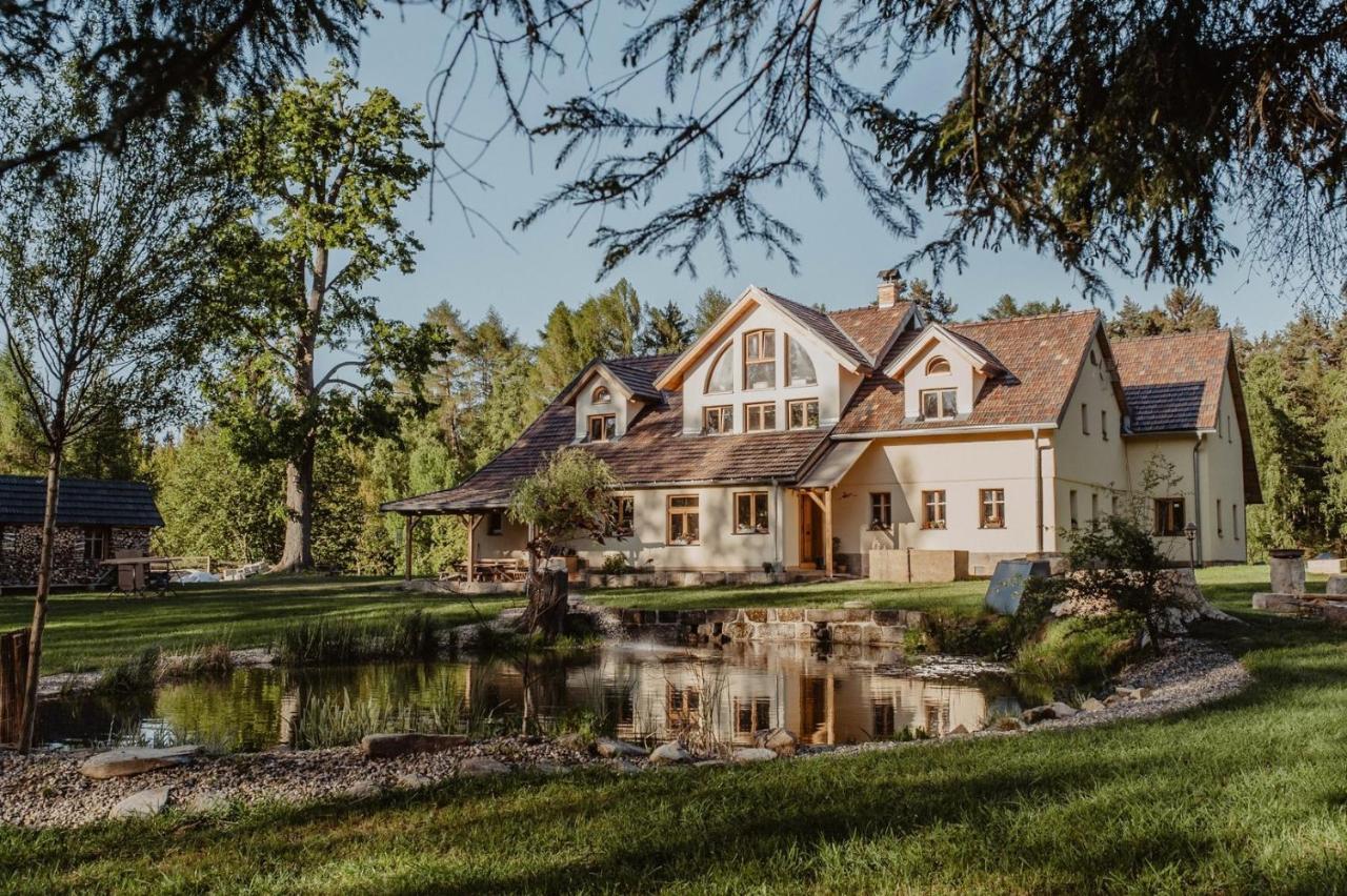 Hôtel Krasna Samota à Chřibská Extérieur photo