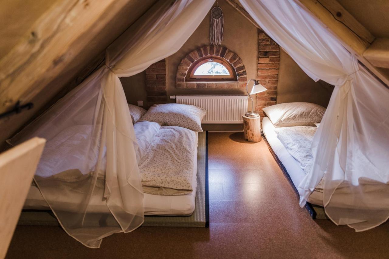 Hôtel Krasna Samota à Chřibská Extérieur photo
