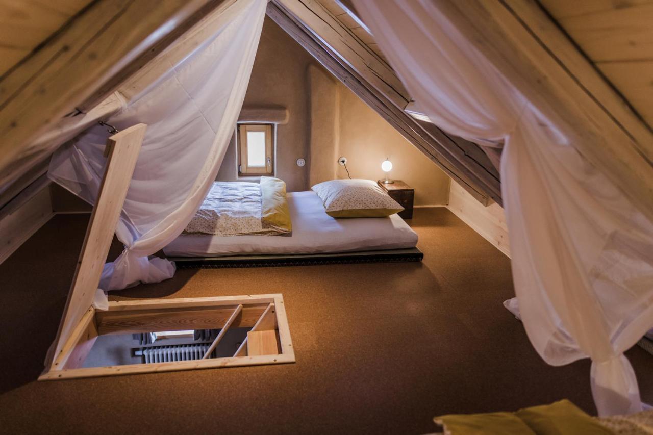 Hôtel Krasna Samota à Chřibská Extérieur photo